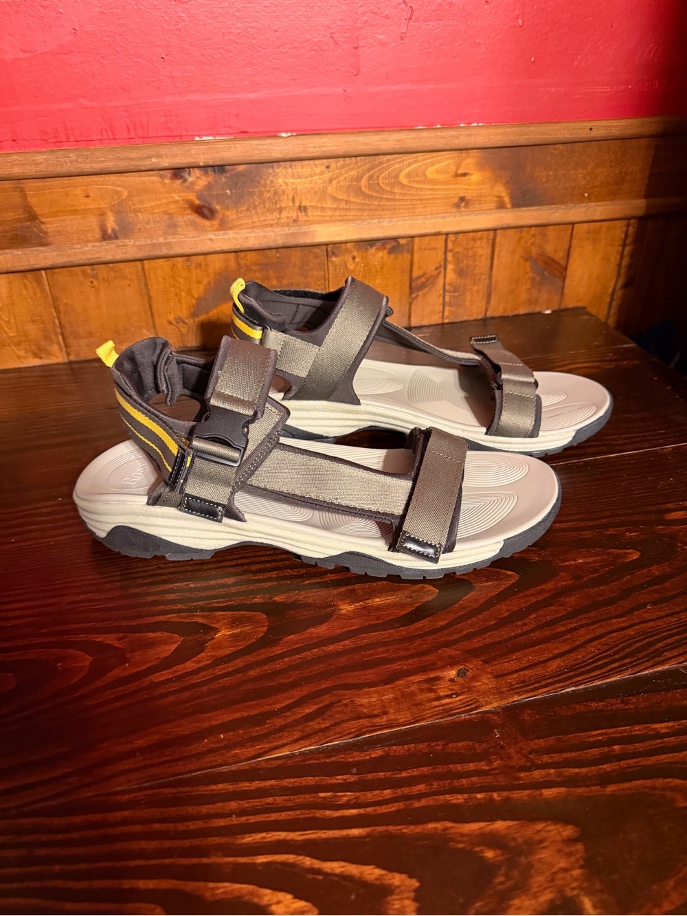 Bass Mens Trek Sporty Sandal Shoe, Moss